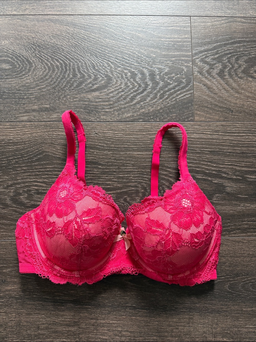 Women's Victoria’s Secret body by Victoria Lace Underwire Bra - Hot Pink